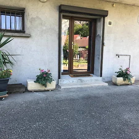 La Croisee Des Chemins Apartment *
